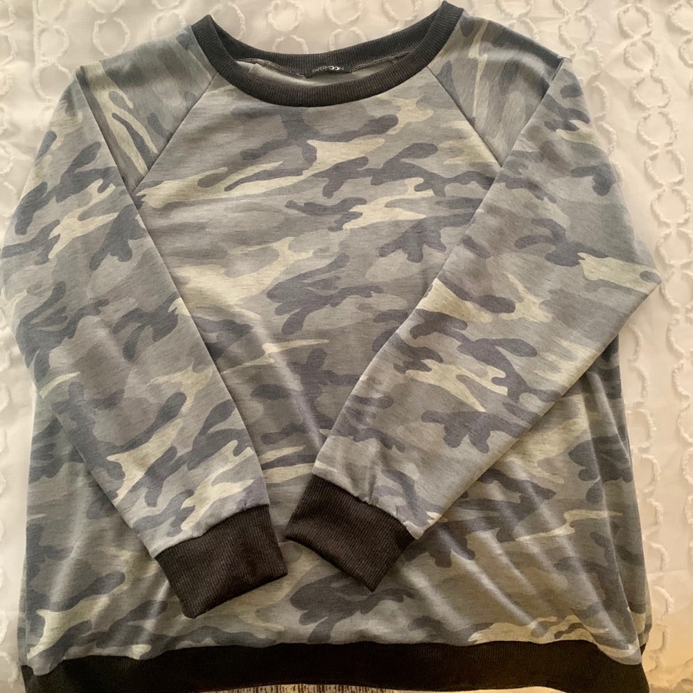Paper moon Camo Lightweight Sweatshirt